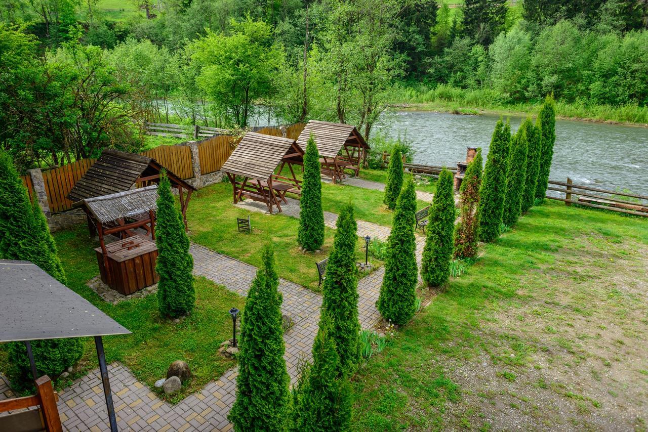 На Березі Черемошу Werchowyna Exterior foto